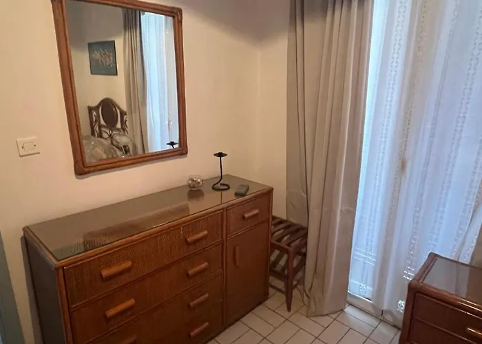 Lovely Sea Apartment Amarynthos