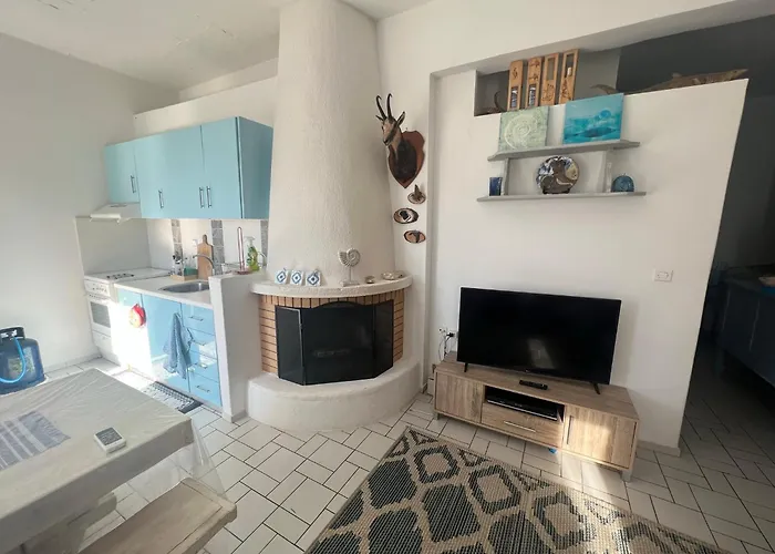 Apartment Lovely Sea Amarynthos